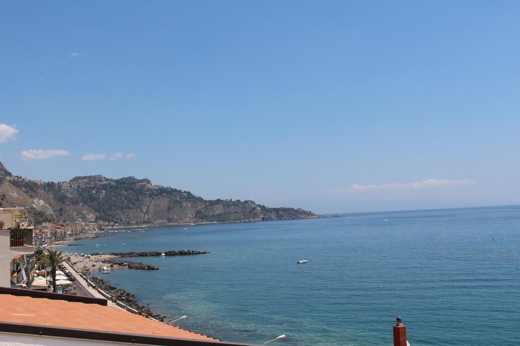 Hotel Villa Mora Giardini Naxos Bagian luar foto