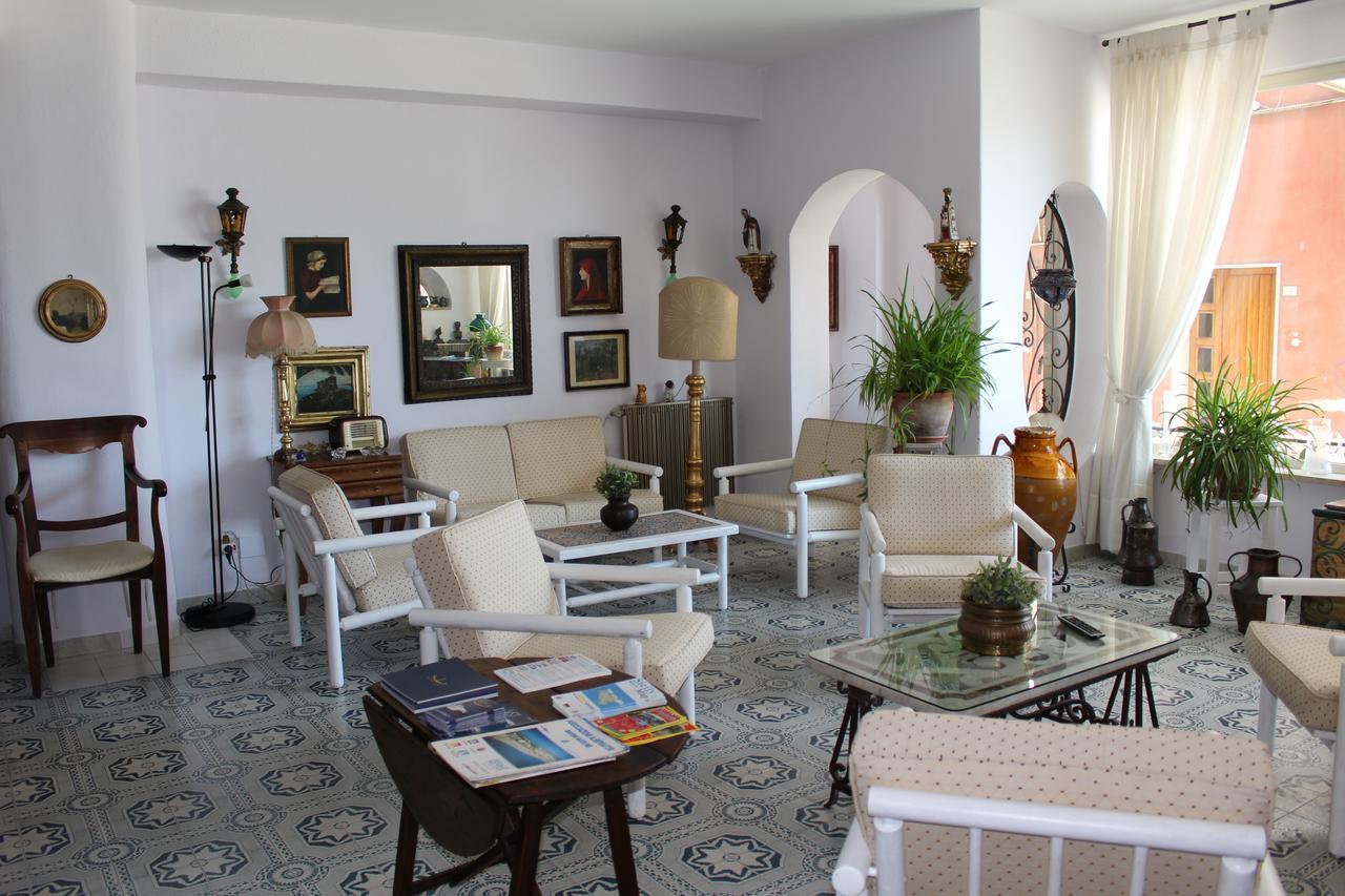 Hotel Villa Mora Giardini Naxos Bagian luar foto