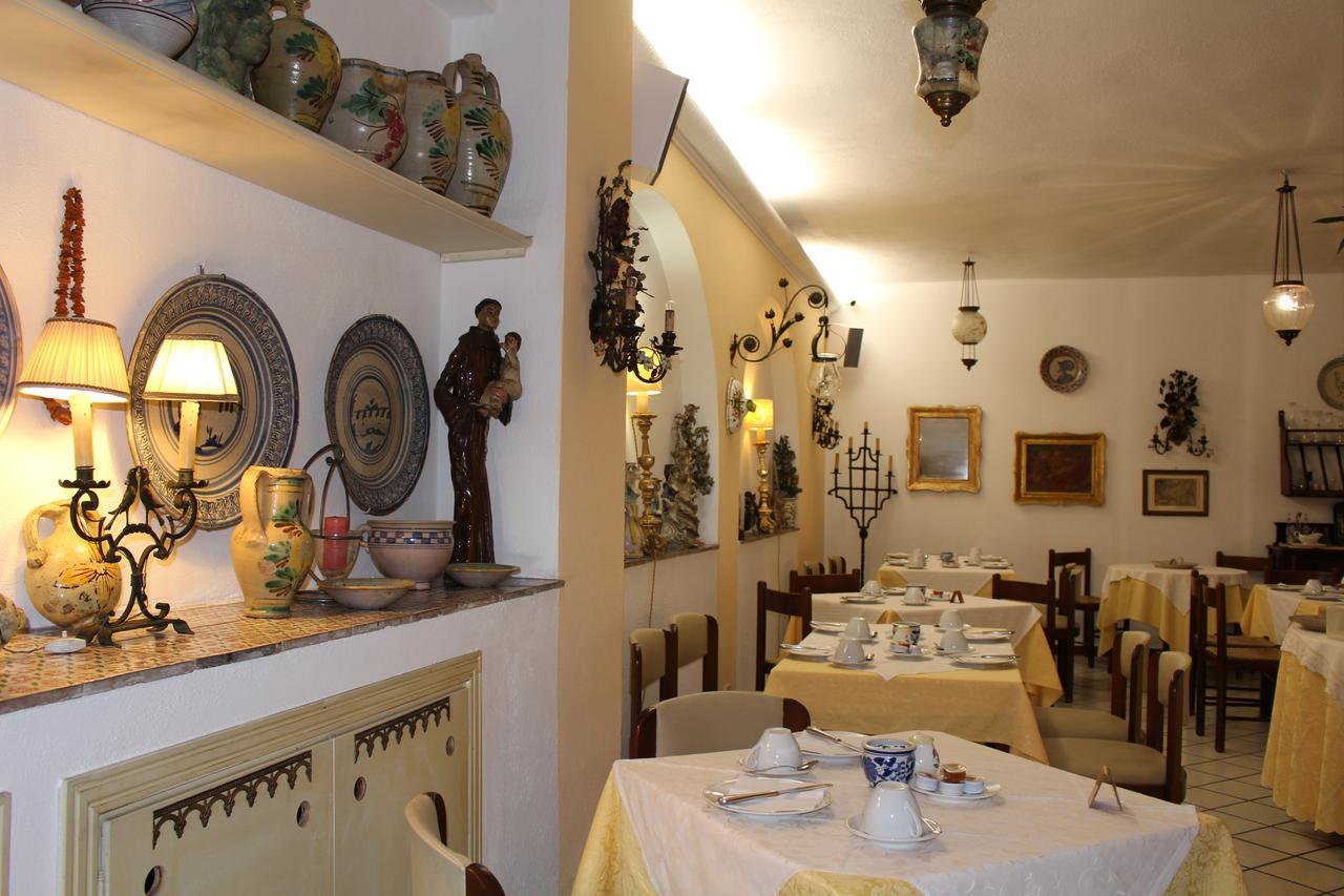 Hotel Villa Mora Giardini Naxos Bagian luar foto