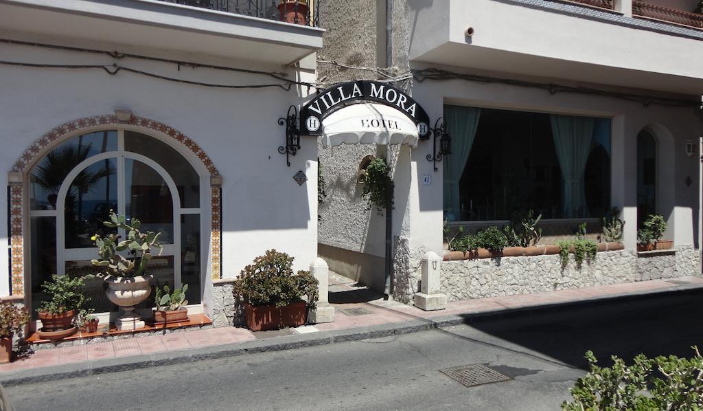 Hotel Villa Mora Giardini Naxos Bagian luar foto